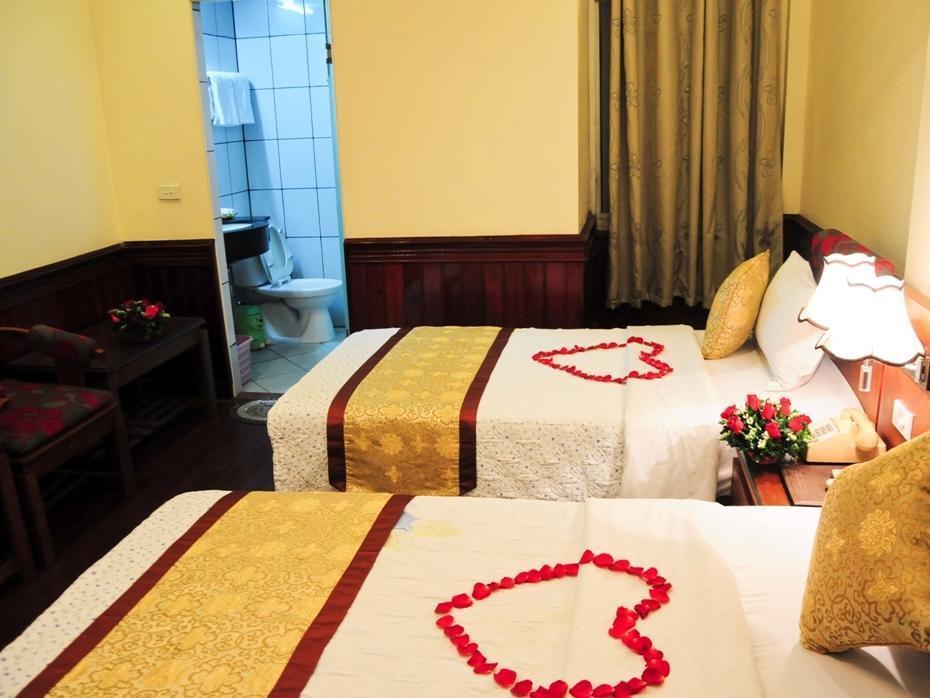 Thai Ha Hotel Hanoi Buitenkant foto