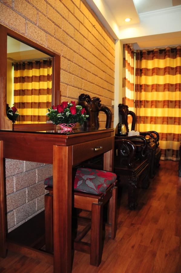 Thai Ha Hotel Hanoi Buitenkant foto